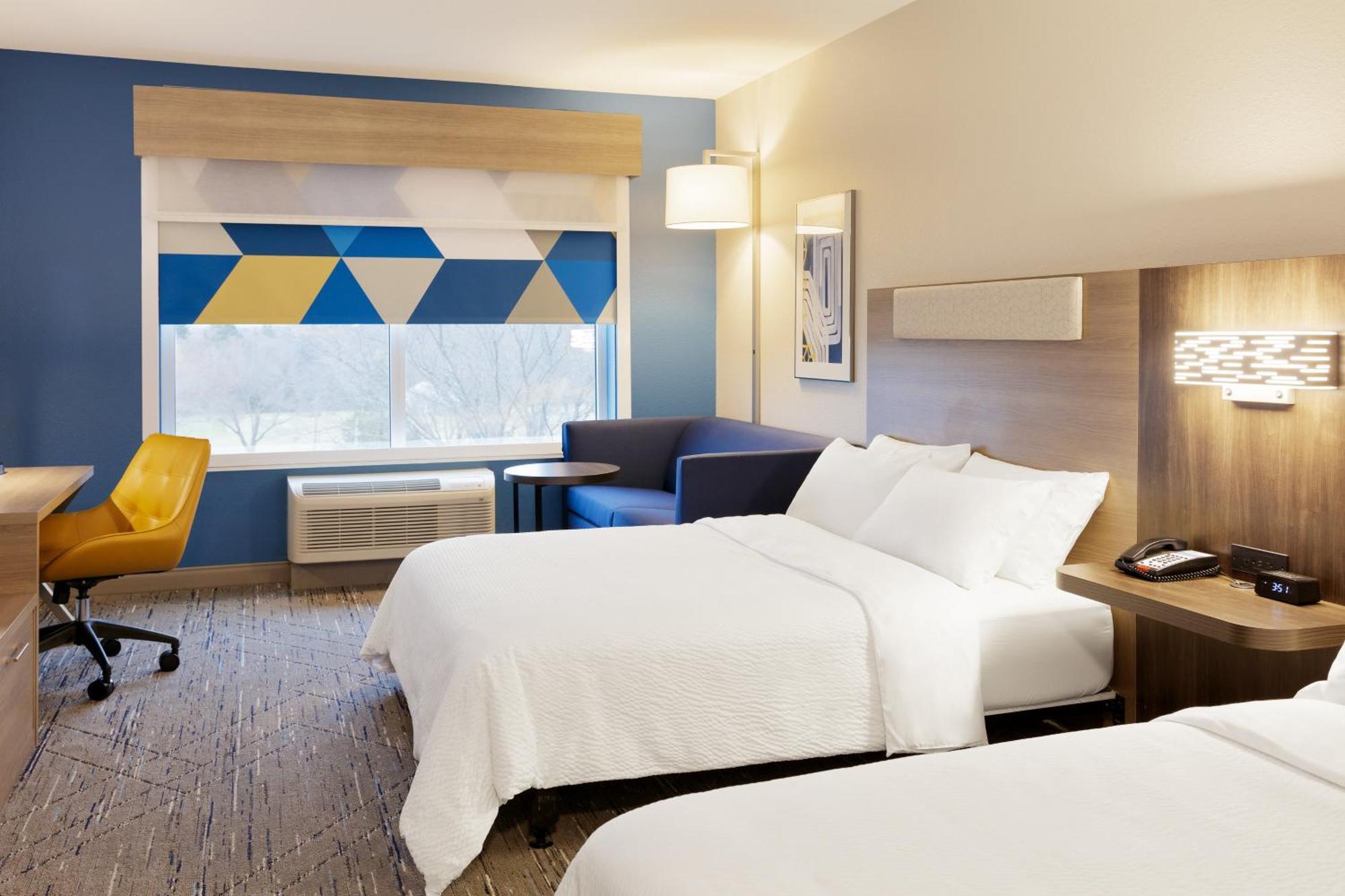 Holiday Inn Express Hotel & Suites Drums-Hazelton By Ihg Exterior photo