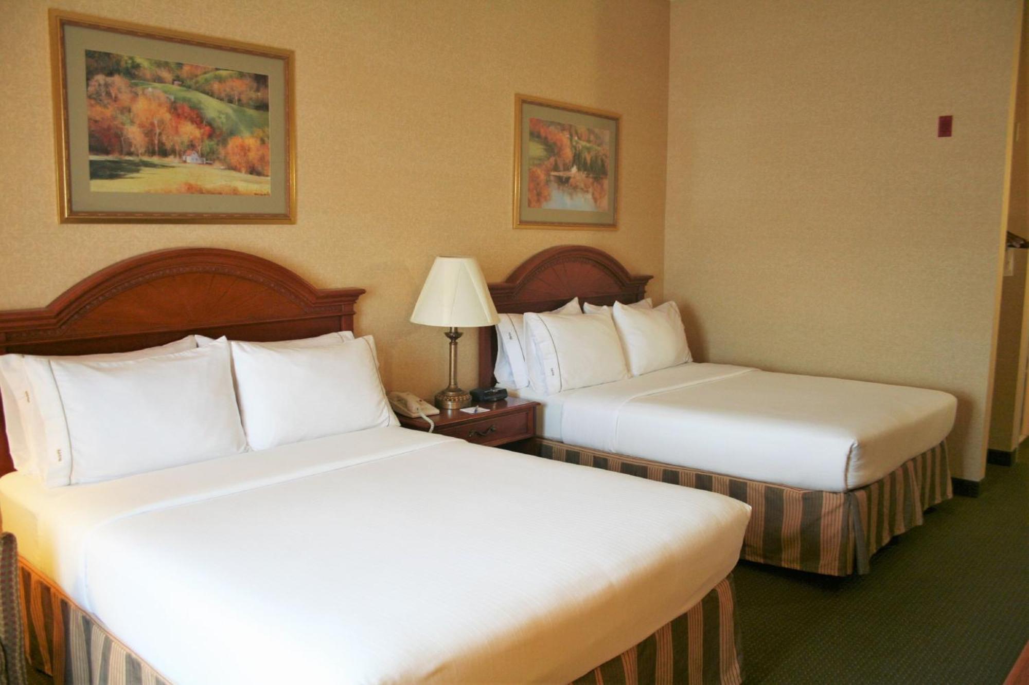 Holiday Inn Express Hotel & Suites Drums-Hazelton By Ihg Exterior photo