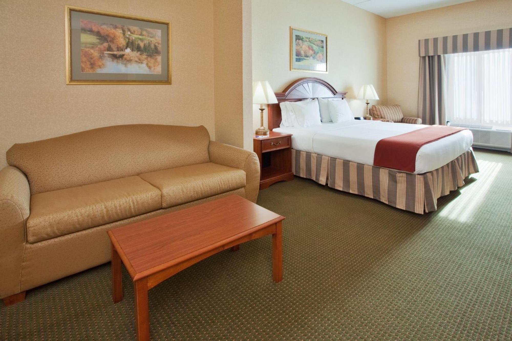 Holiday Inn Express Hotel & Suites Drums-Hazelton By Ihg Exterior photo